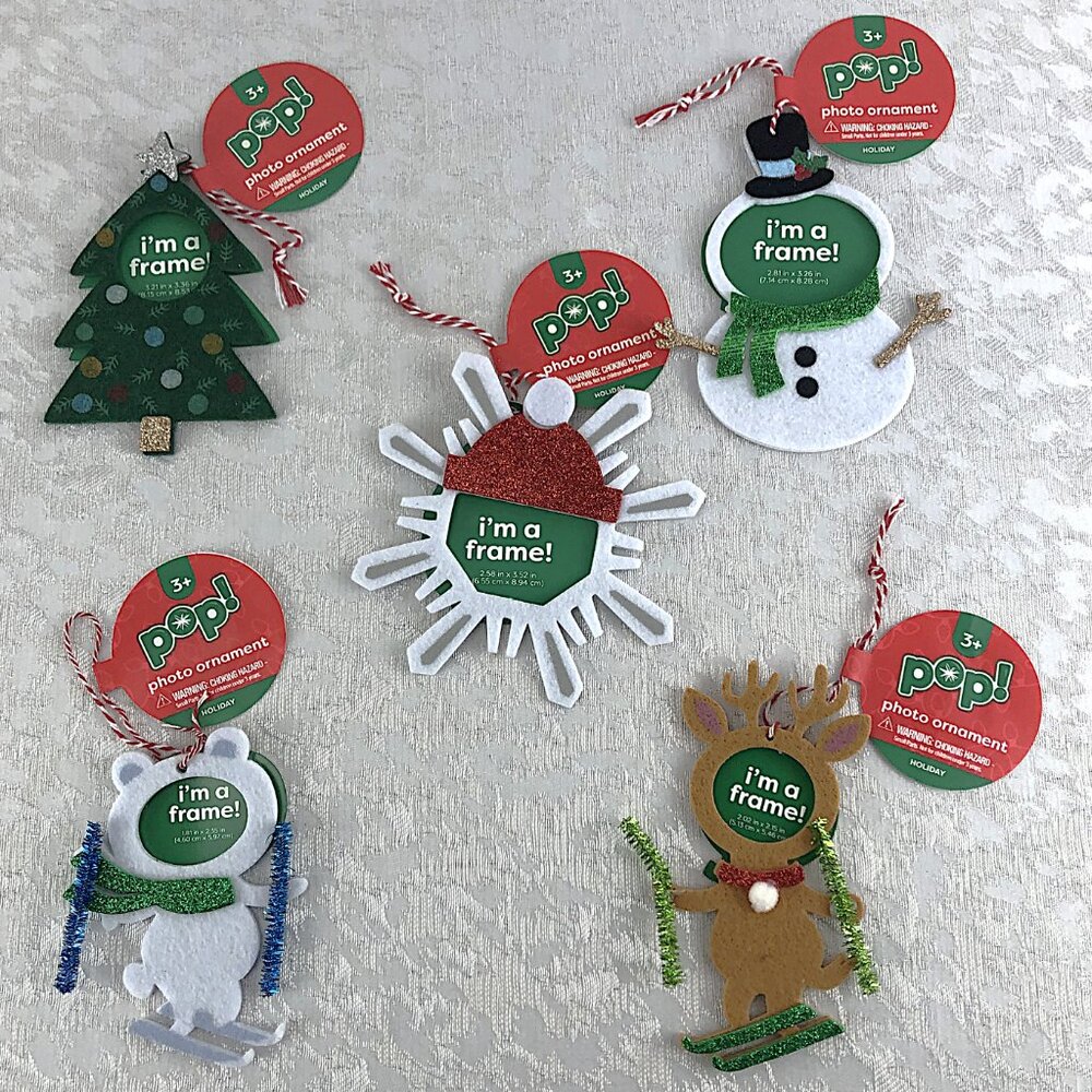 Sleigh Bell Bistro 5 Melamine Christmas Dinner Plates & 5 Pop! Ornaments NWT - Picture 5 of 7